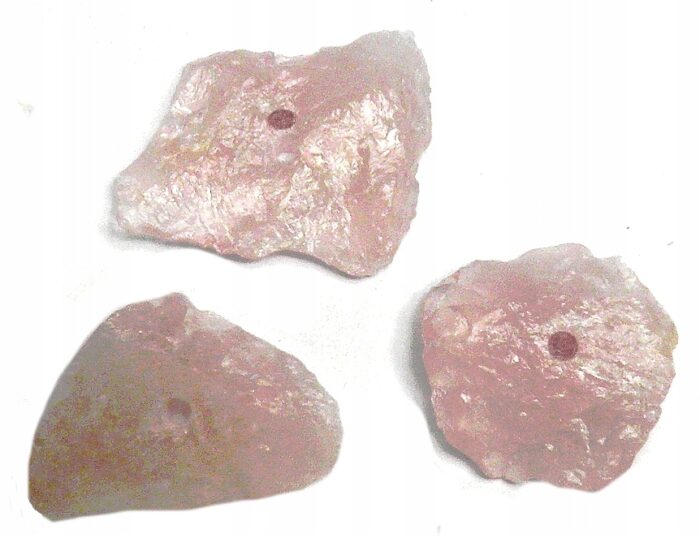 KWARC RÓŻOWY Kamień Czakry Serca Naturalny kamień z dziurką 1szt